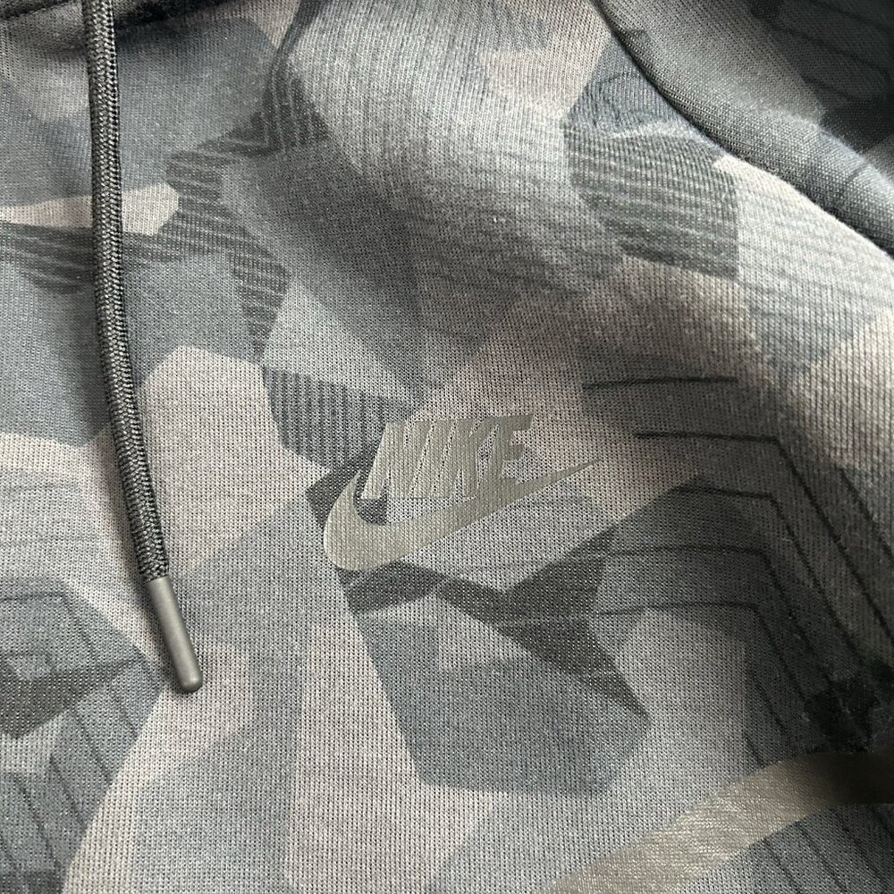 Nike Hoodie Mens XL Tech Fleece Windrunner Camo Gray Black Funnel Neck Abstract - Picture 5 of 12